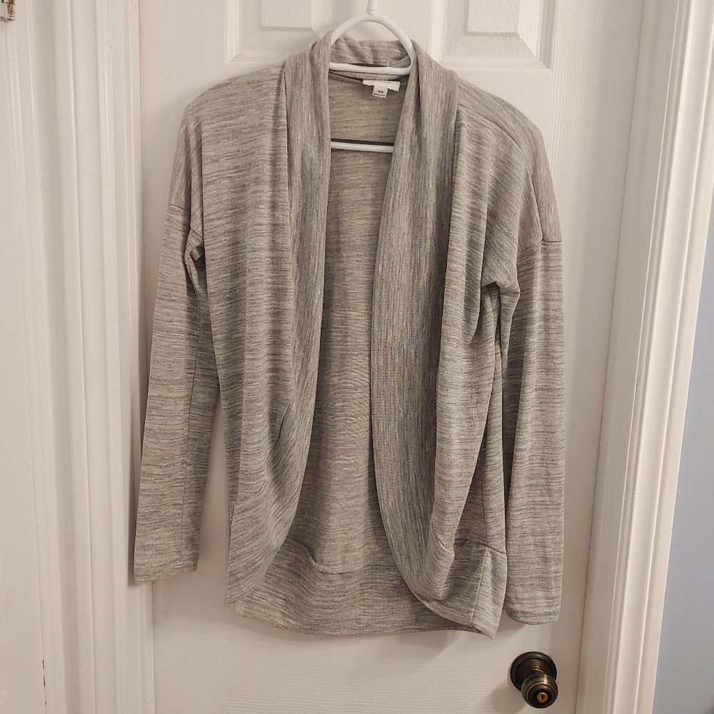 Gray Shrug